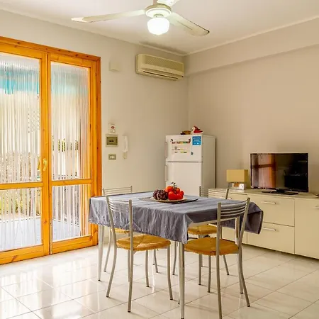 Coraline House Apartment