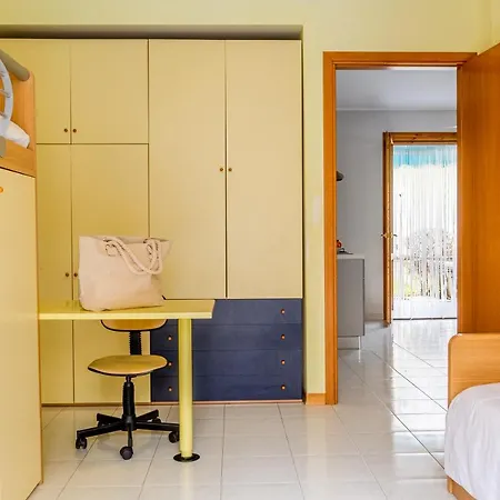 Coraline House דירה